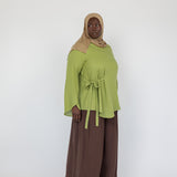 Relaxed modest top made for spring and summer, with breathable texture and light structure