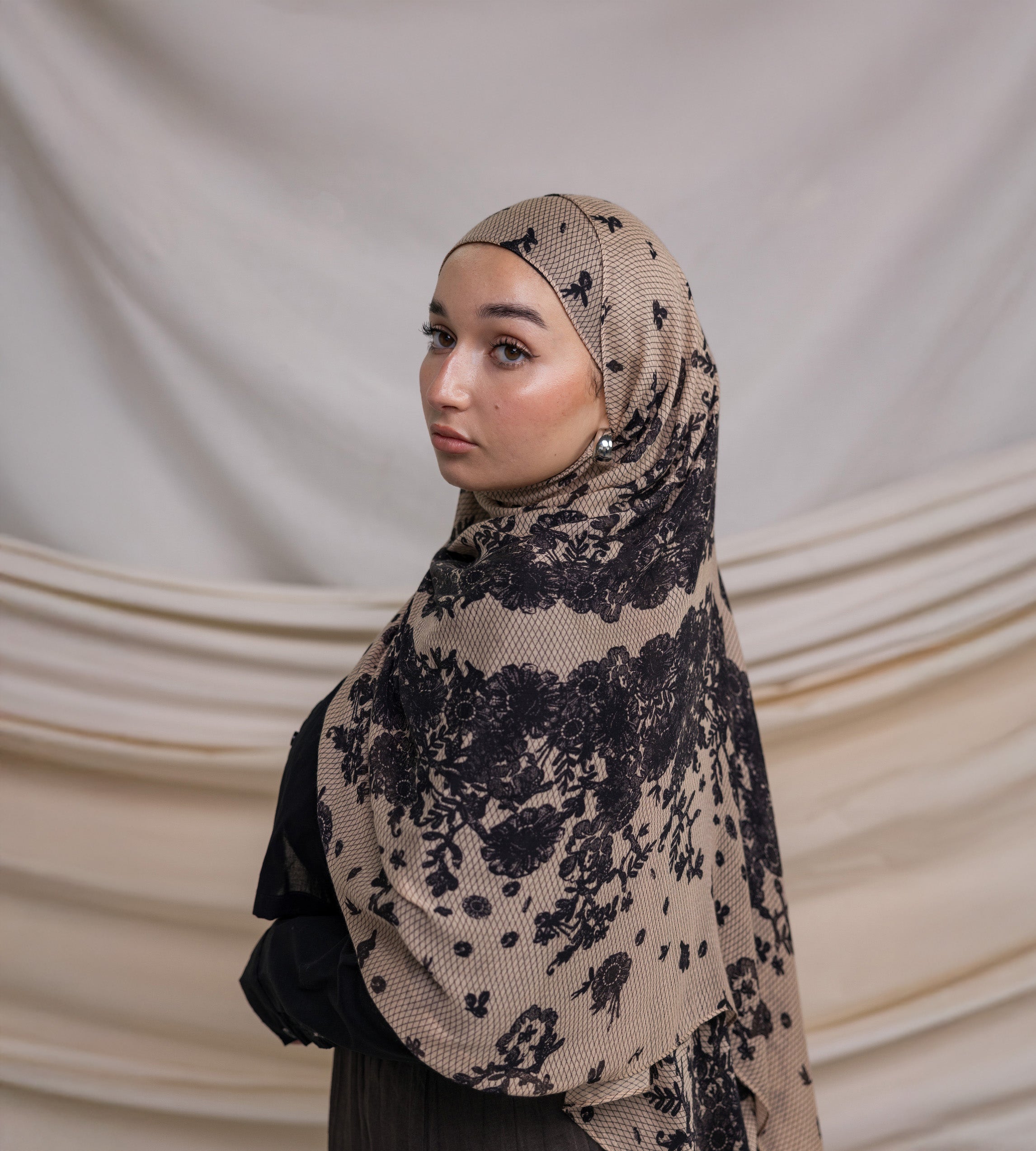 Chantilly Lace - Image 1
