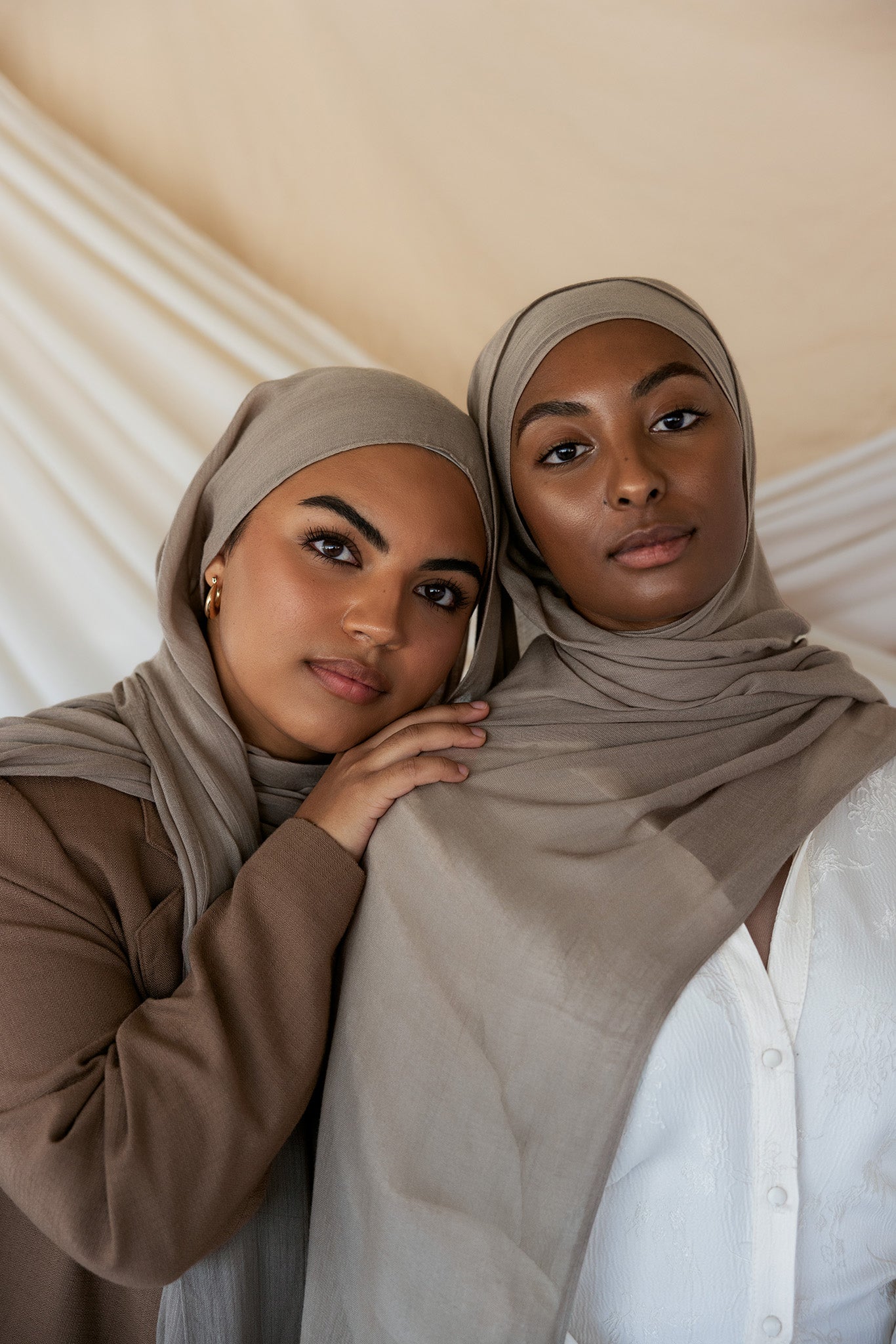 Two models wearing Truffle Mushroom hijab color.