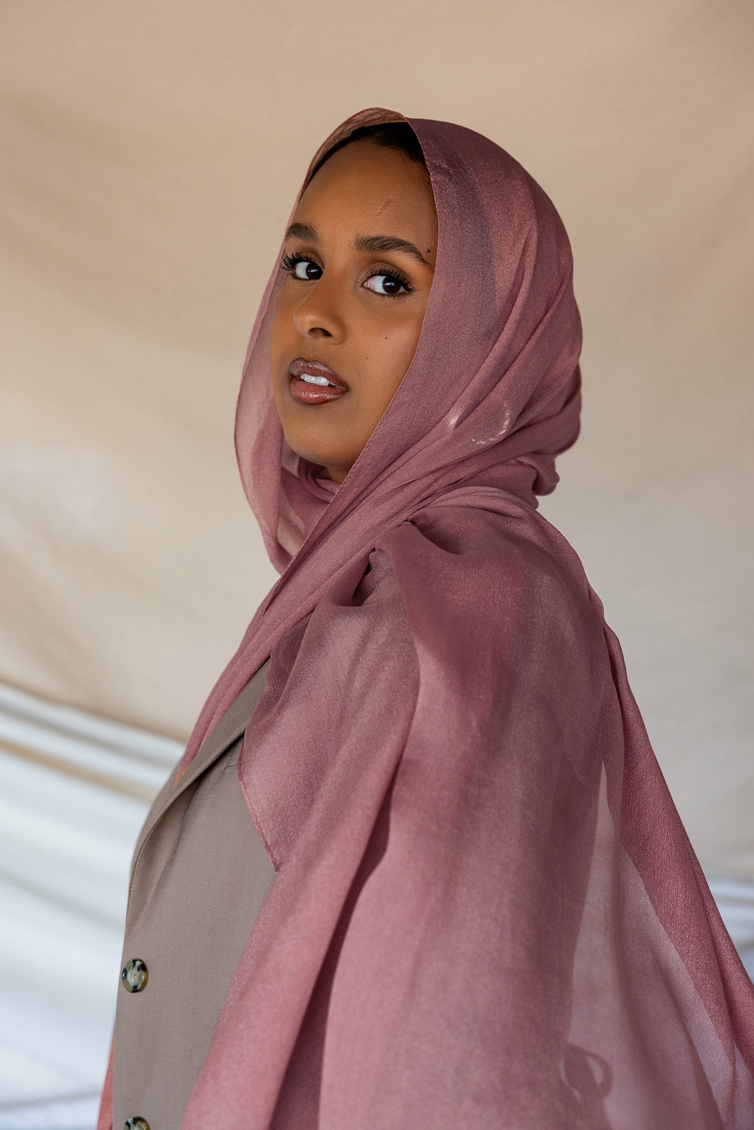 Rose Gold Silk Chiffon Hijab - Buy Rose Gold Silk Chiffon Online Rose Gold Silk Chiffon Hijab - Buy Rose Gold Silk Chiffon Online