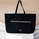 Vela Tote