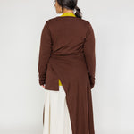 Soft cotton-blend top with a curved hem and roomy fit for easy movement.