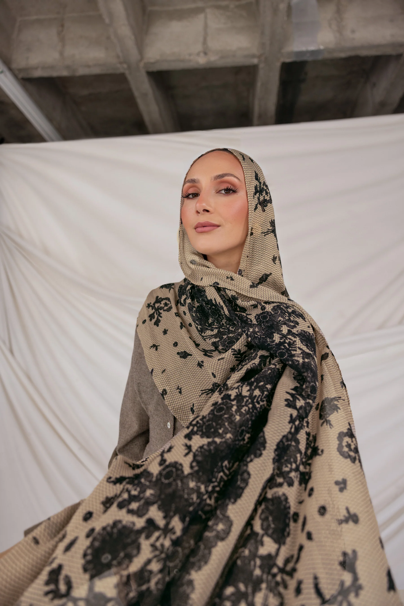 Contouring for Hijab Wearers: How to Create Definition and Balance