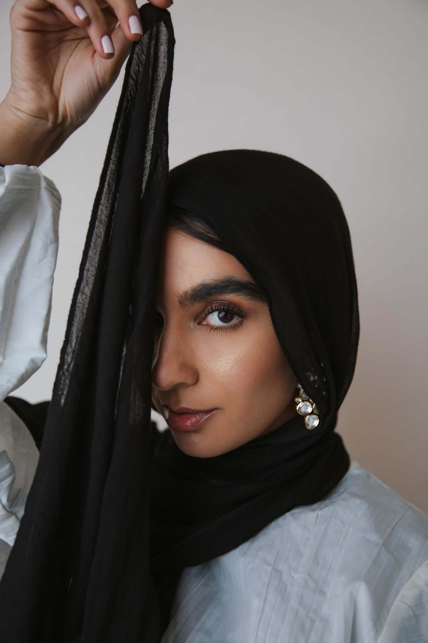 Black Modal Hijab Styling Guide