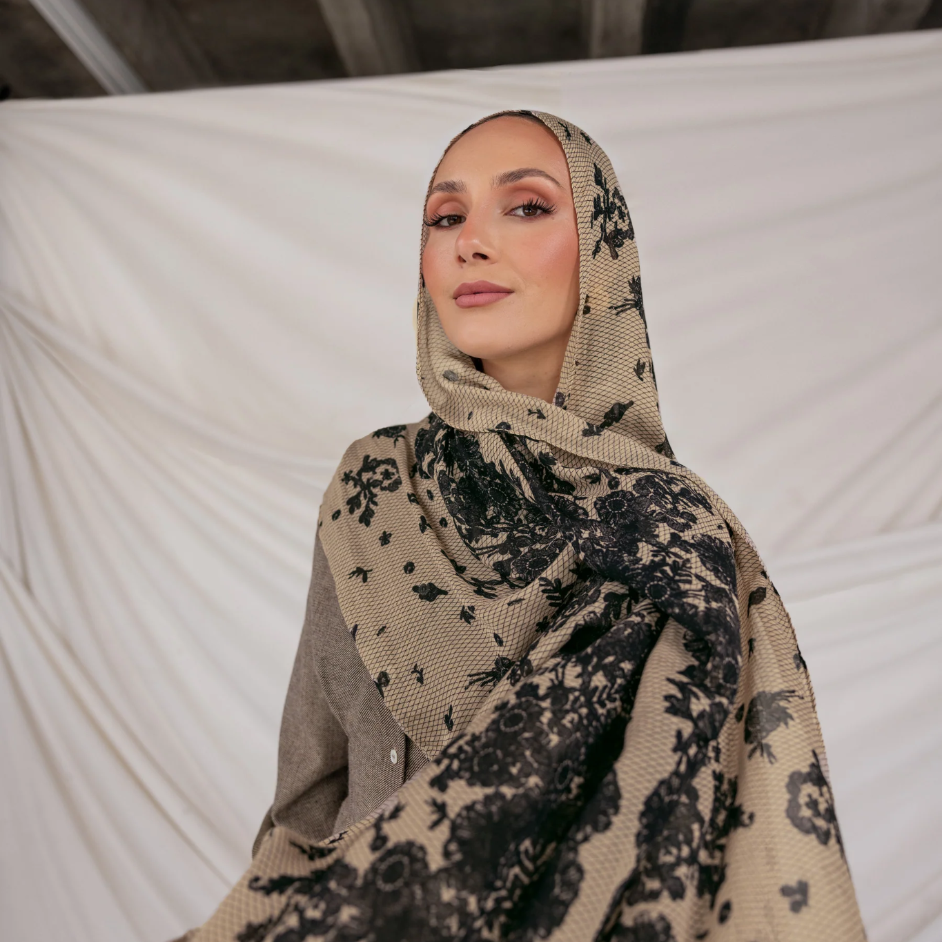 Contouring for Hijab Wearers: How to Create Definition and Balance