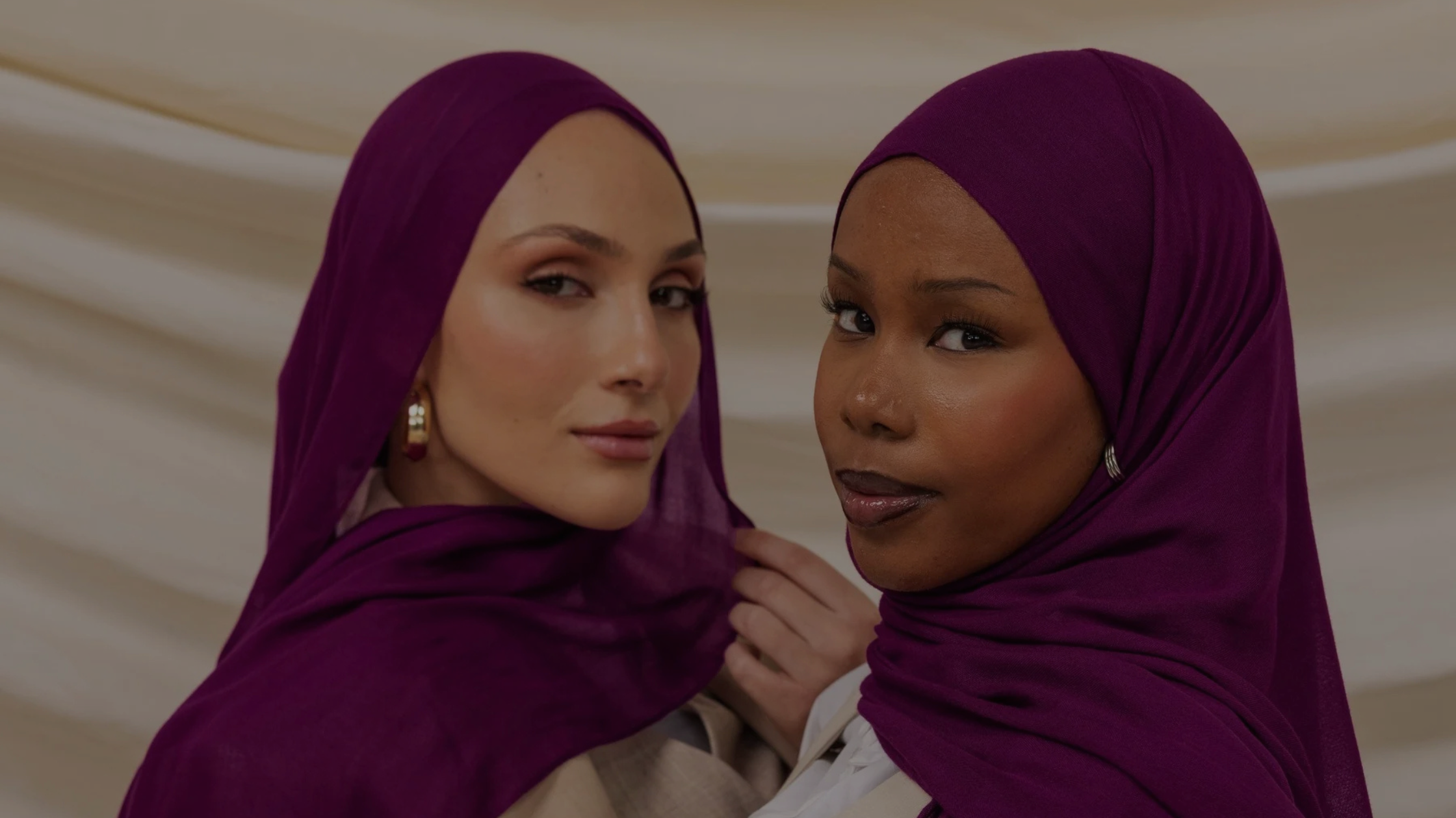 Matching your Hijab to your Outfit: Color Coordination Tips