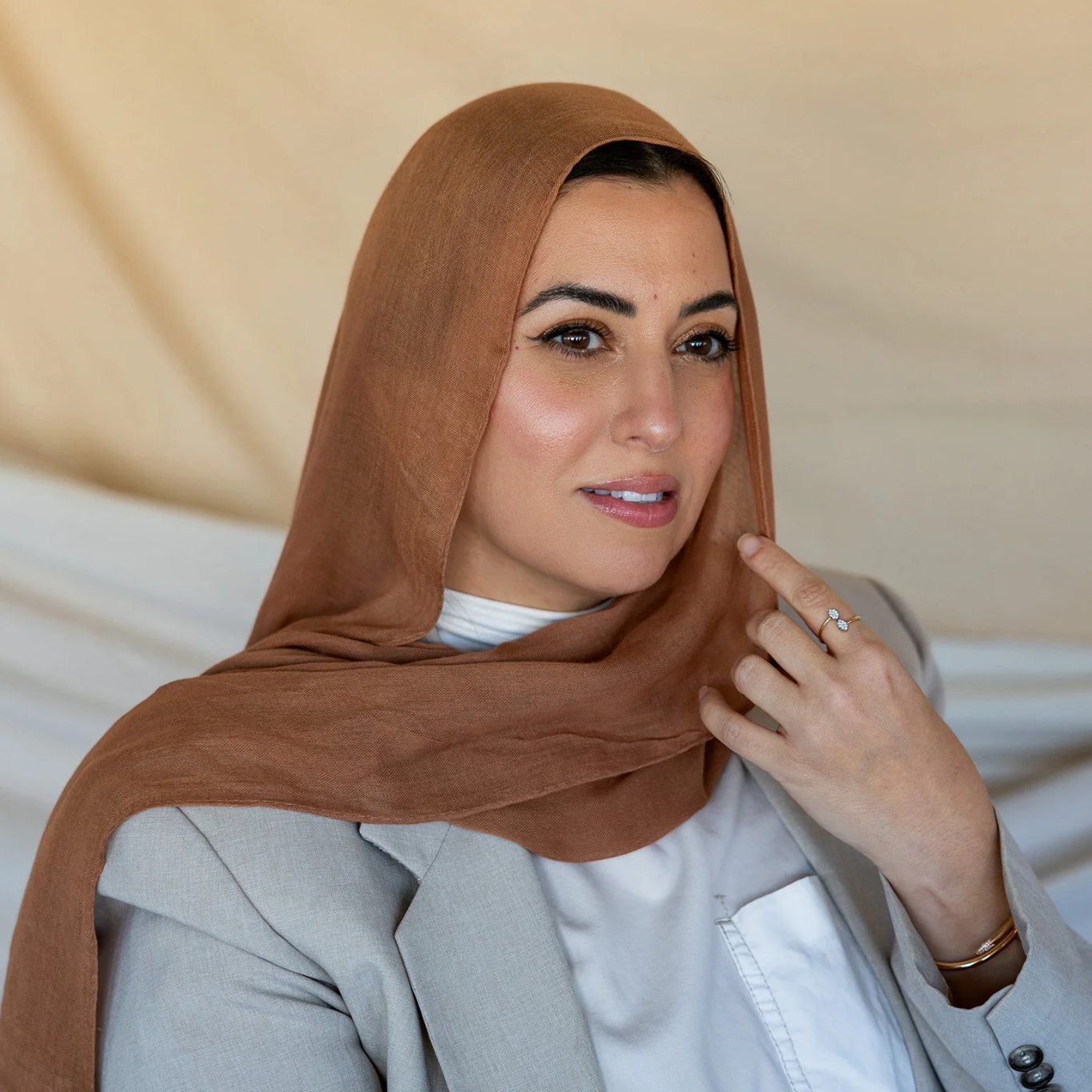 How to Style a Bambi Print Hijab Without Overthinking It