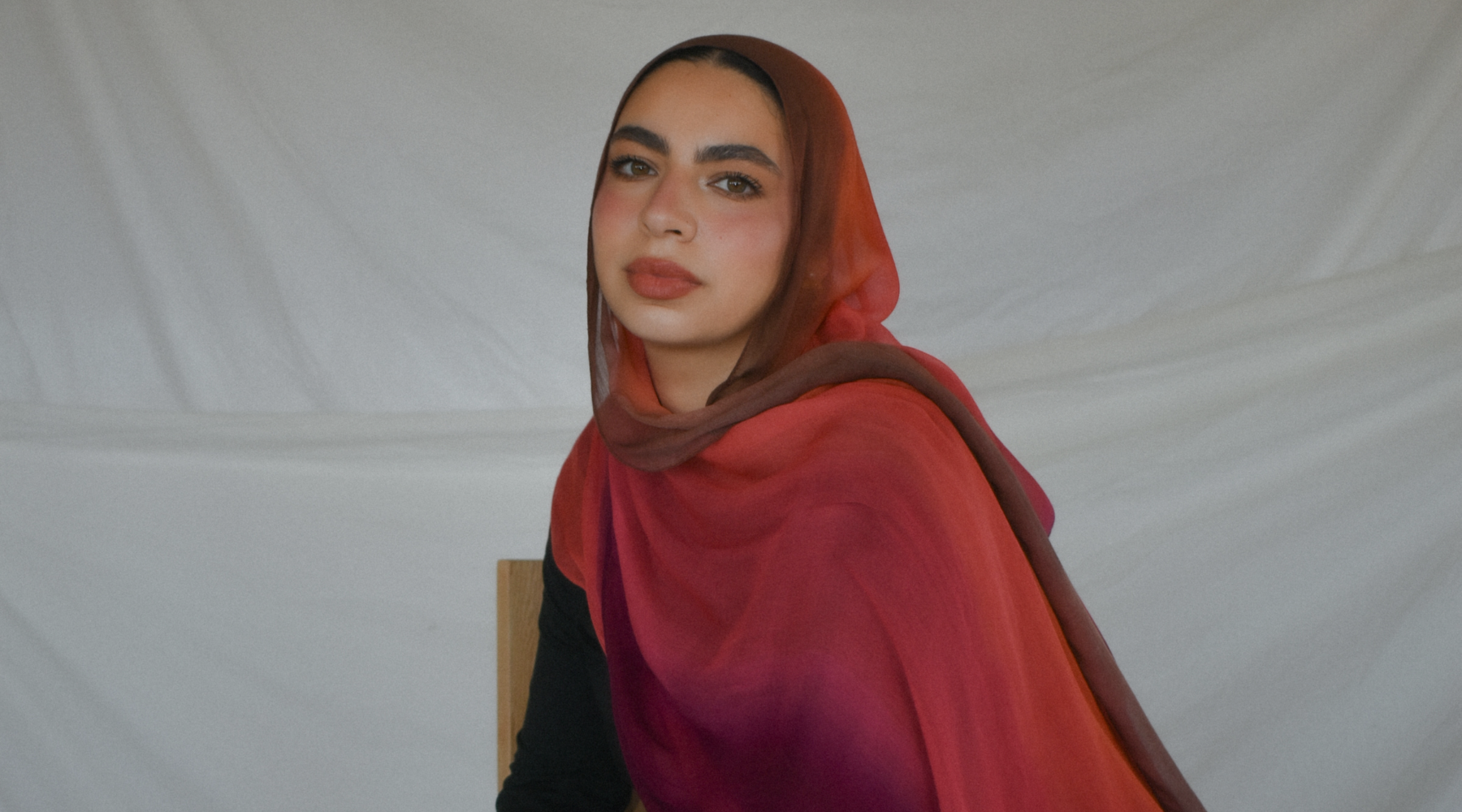 One Hijab, Two Moods: Why Ombre Works for Day-to-Night Styling