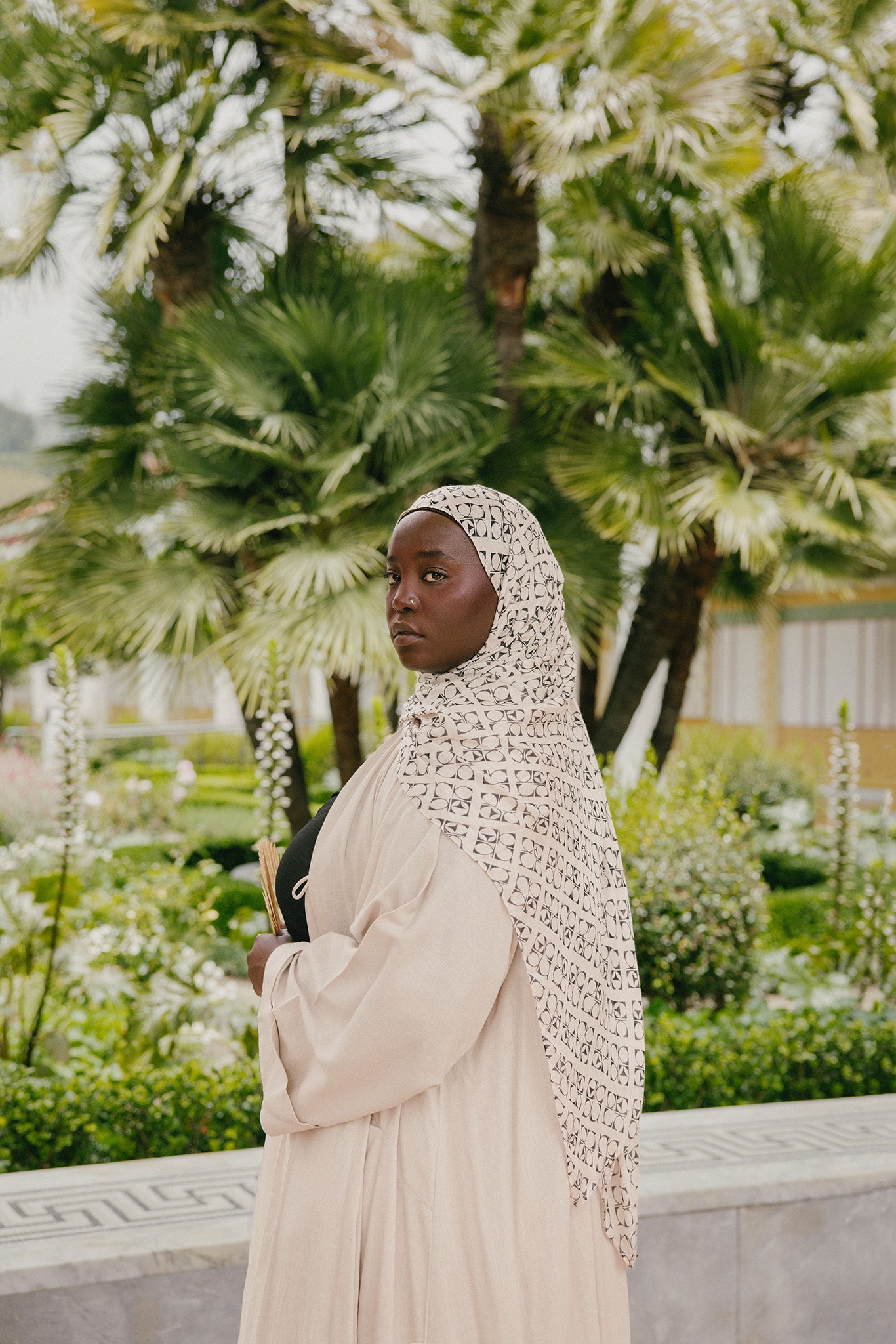 linen pocket abaya beige