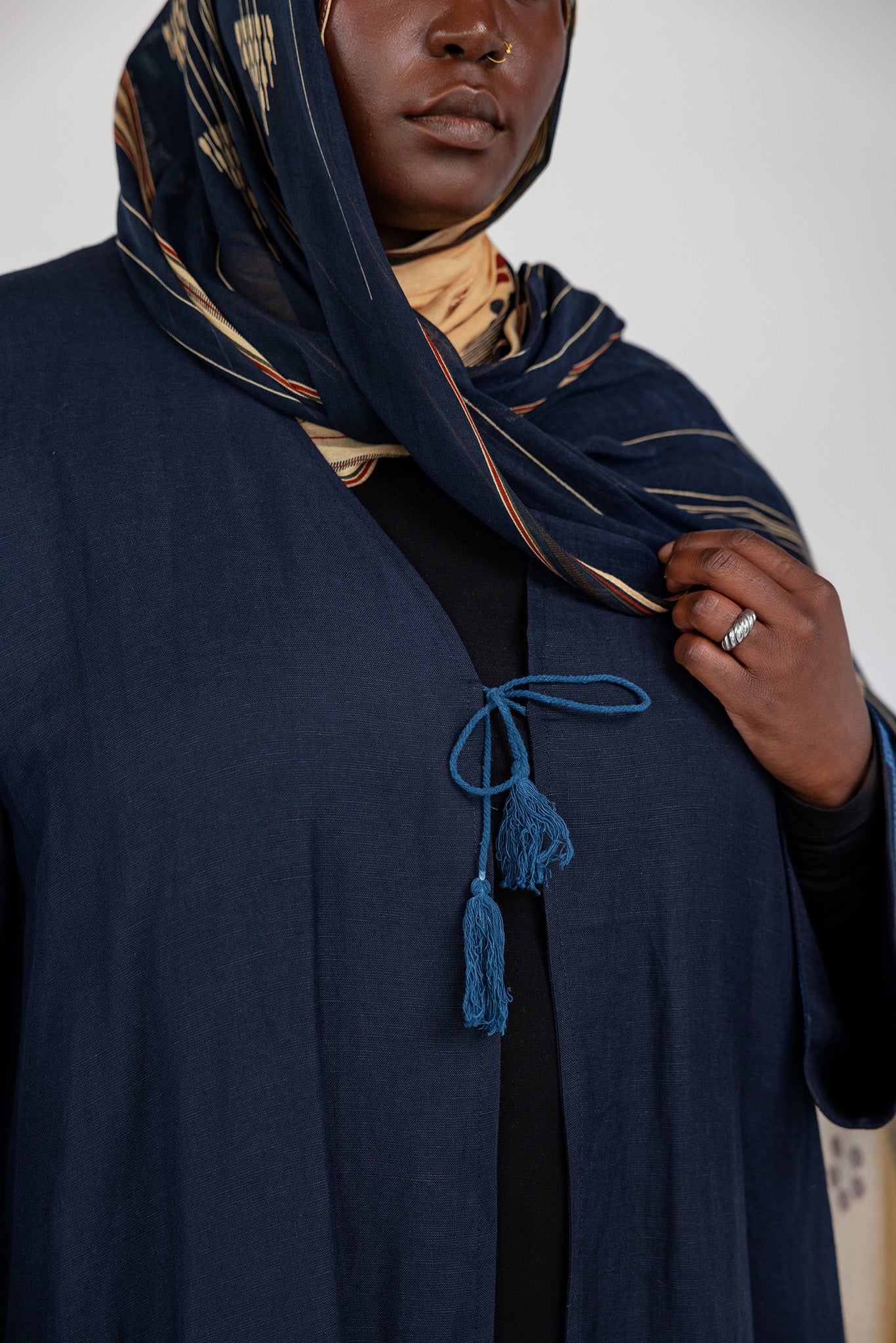 Elevated abaya that pairs delicate embroidery with everyday ease and modest styling