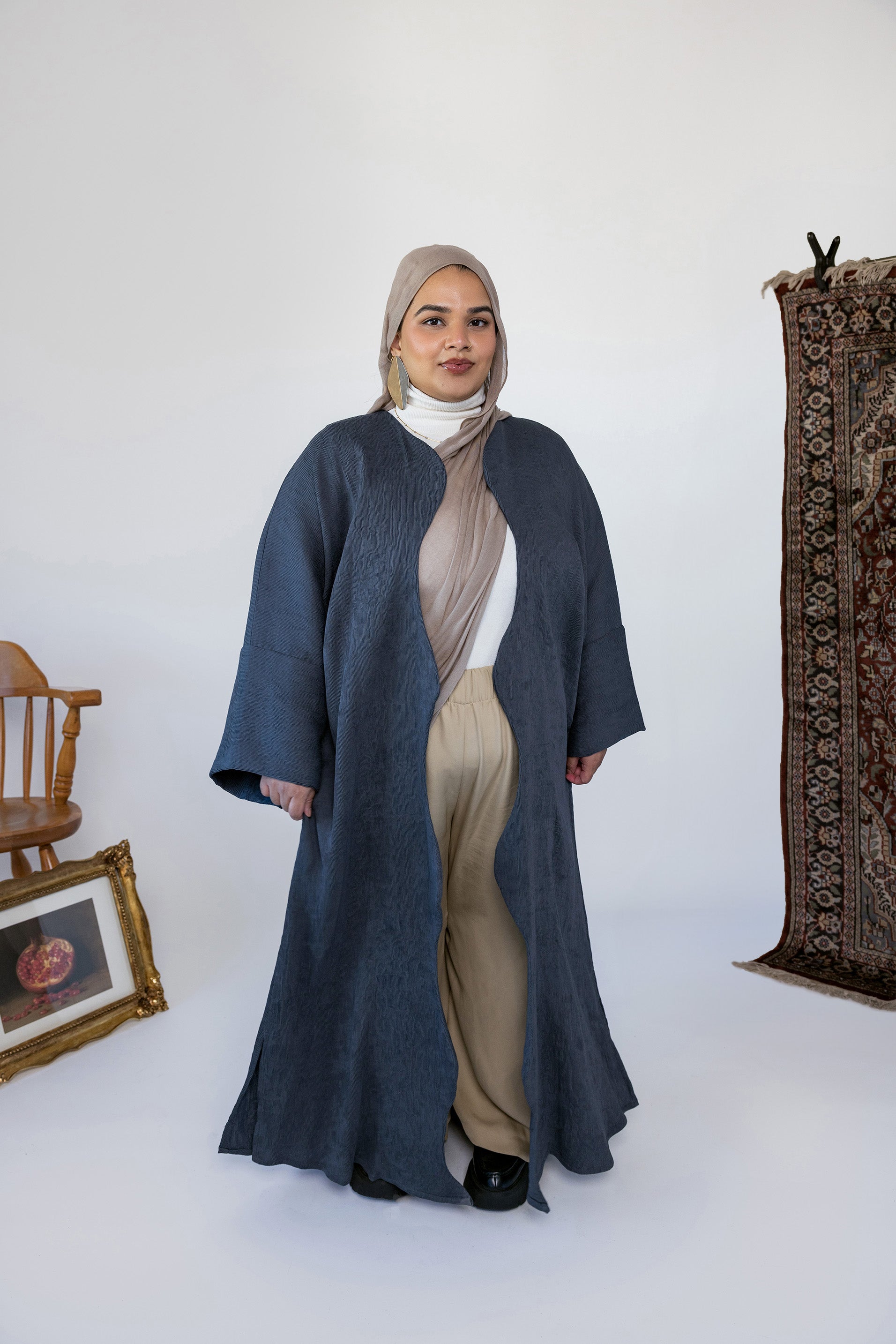 grey curve abaya