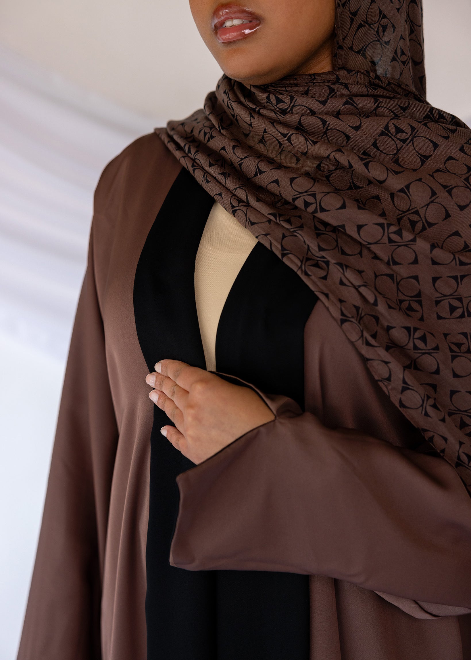 ABAYA-24_61d9907f-0906-4ff6-a2b4-3617500f65a9.jpg