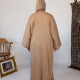 tan curve abaya