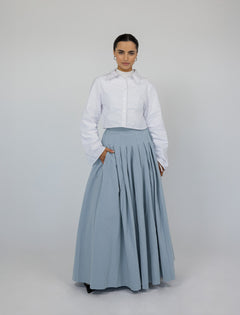 Pleated cotton skirt with a clean finish and full silhouette, made for comfort and flow