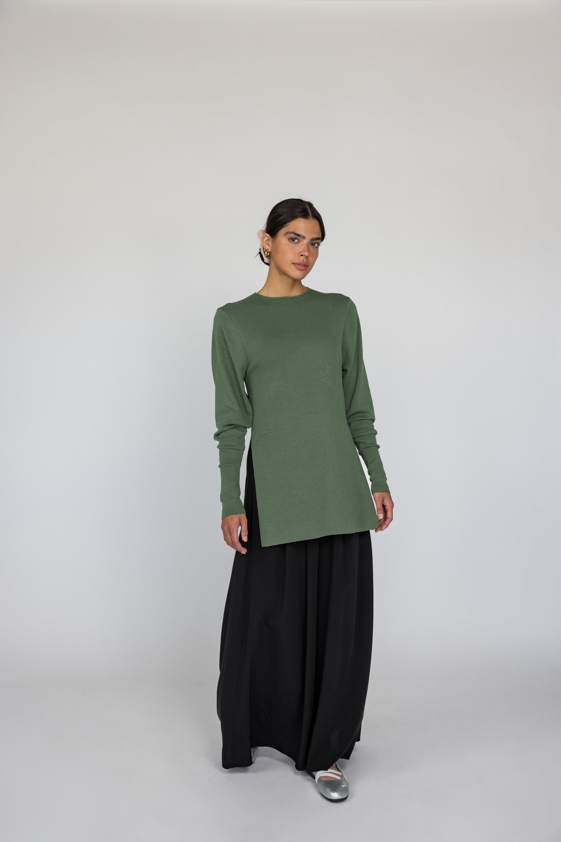 Side Slit Top Olive - Image 9