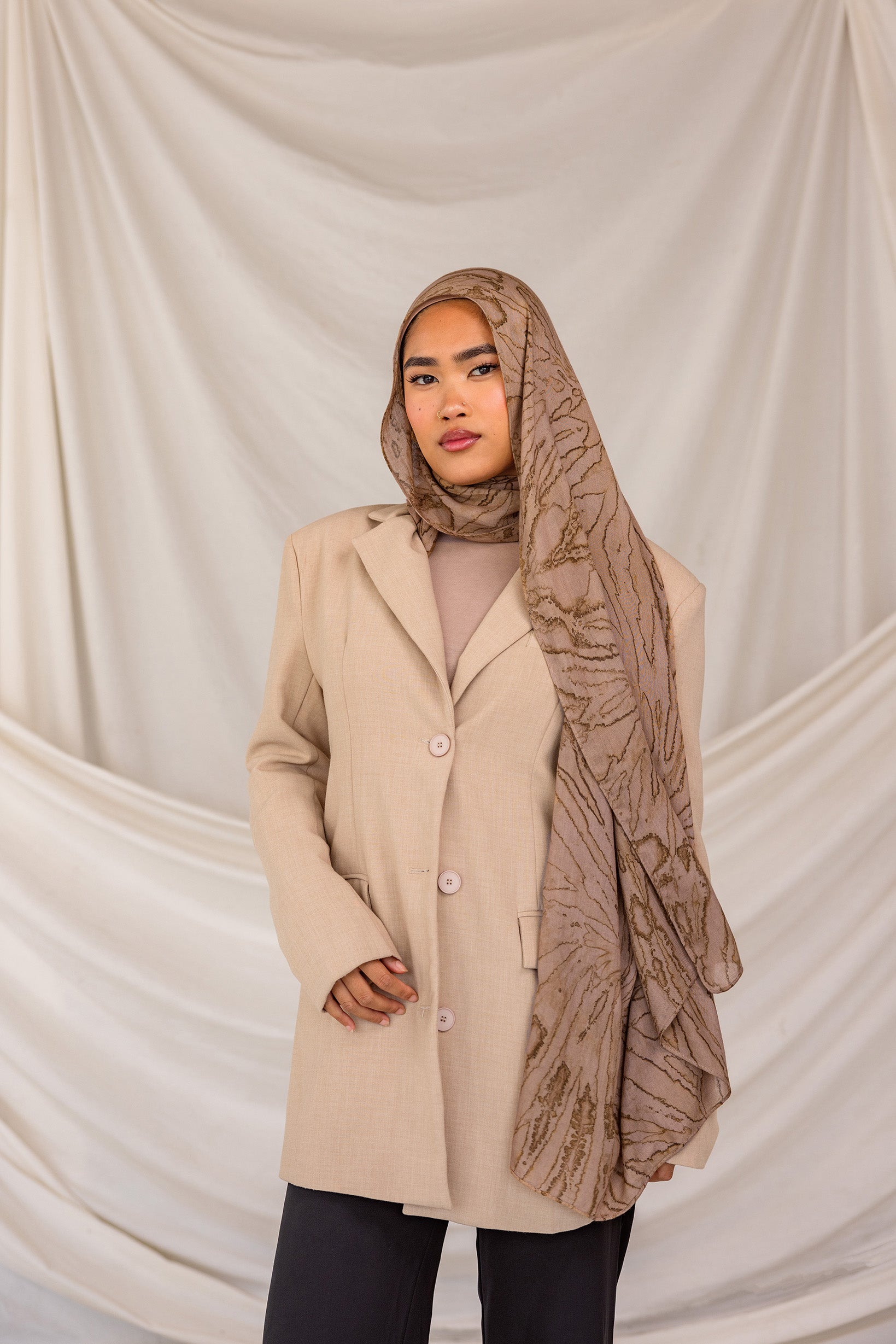 Mocha Dunes - Image 1