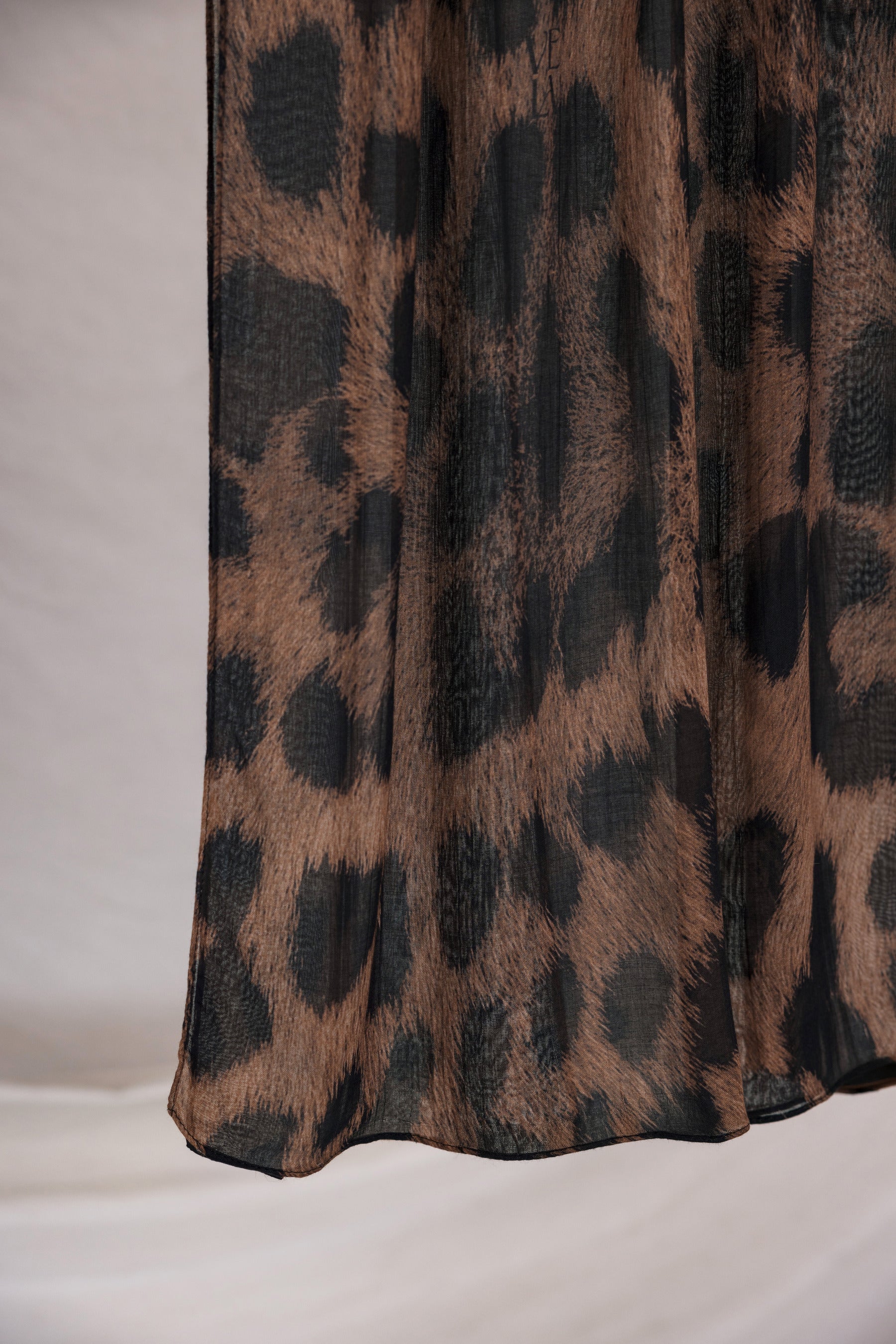 Chocolate Leopard - Image 4