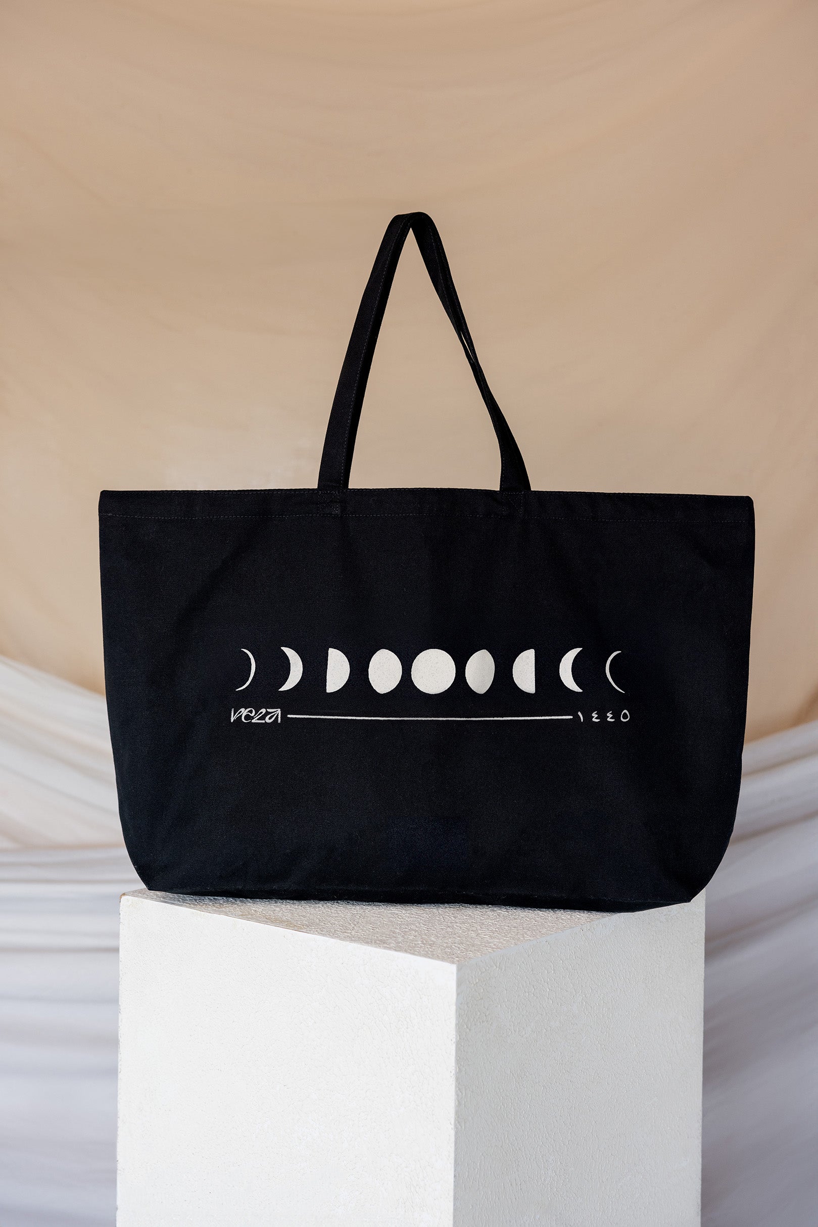 vela tote