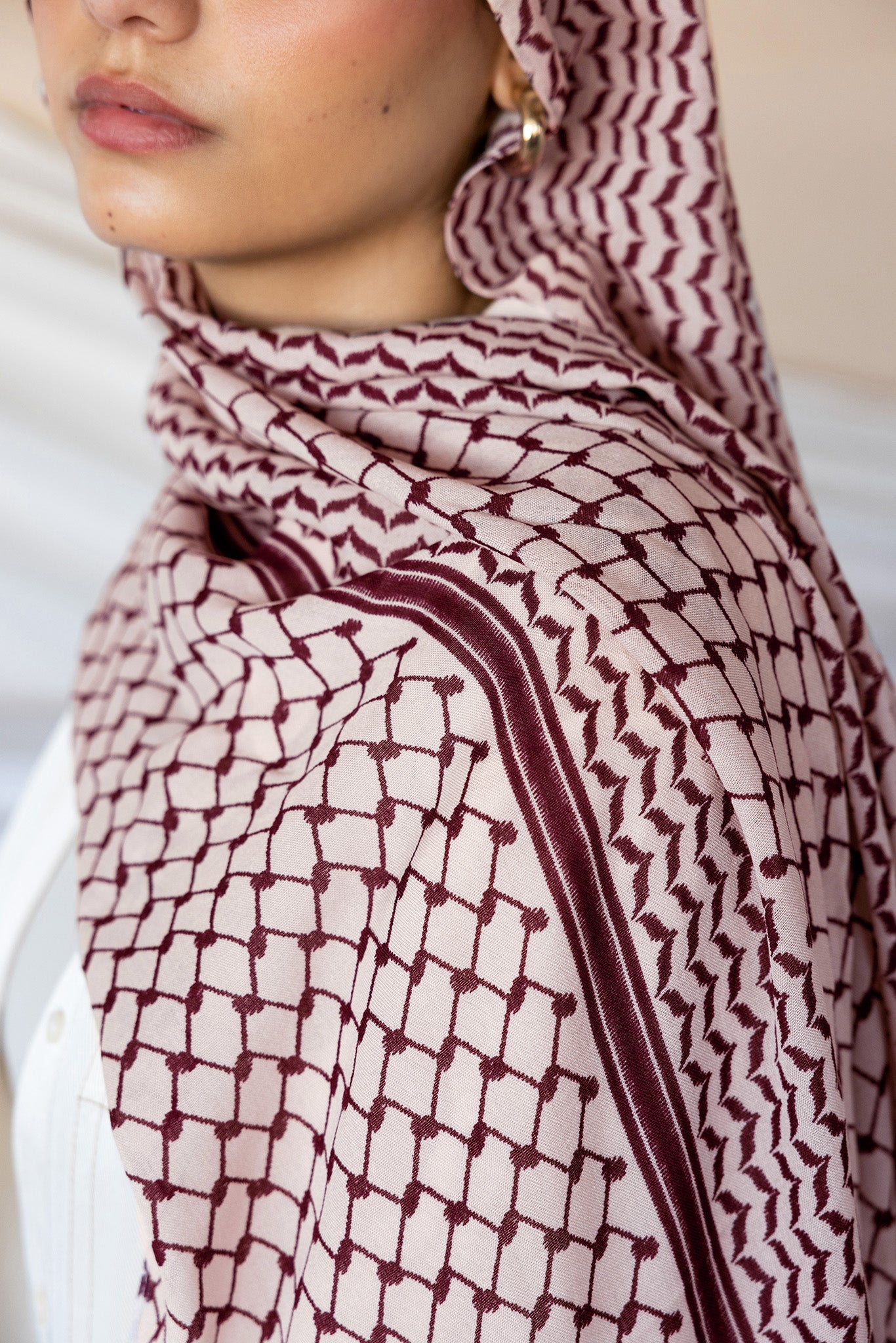 maroon kuffiyeh