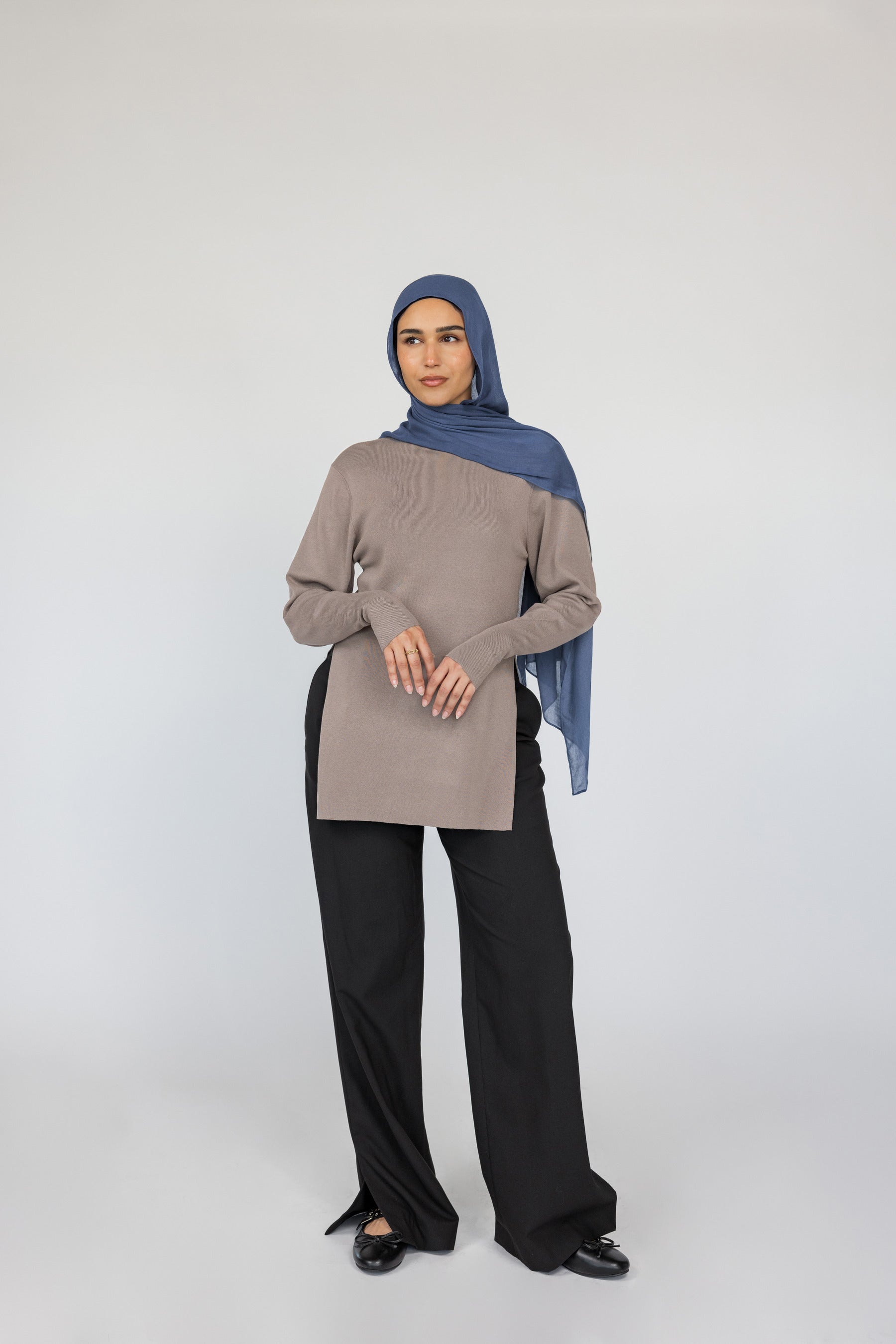 Side Slit Top Truffle - Image 9