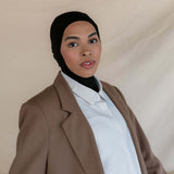 black contour hijab