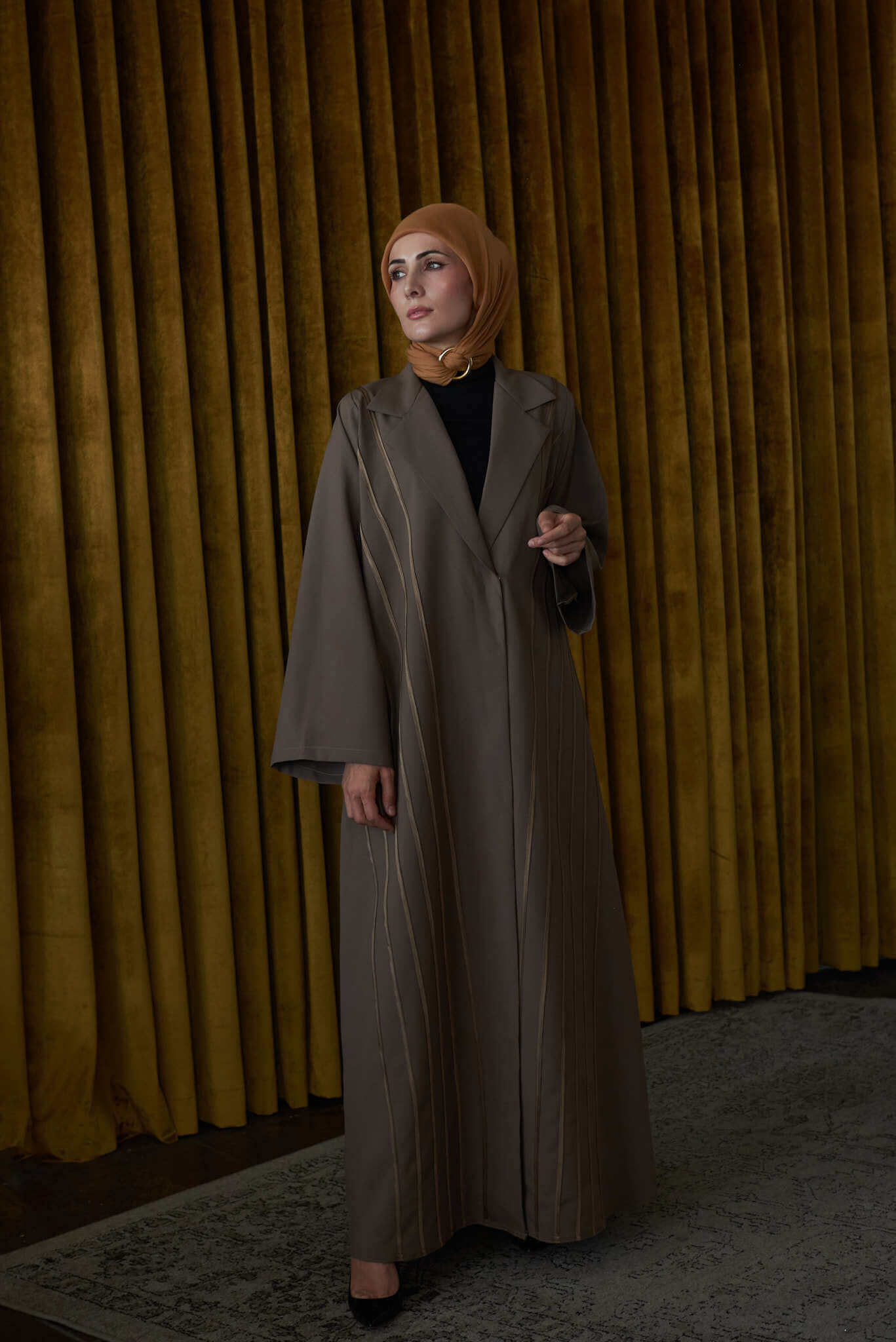 sand trench abaya - Image 1