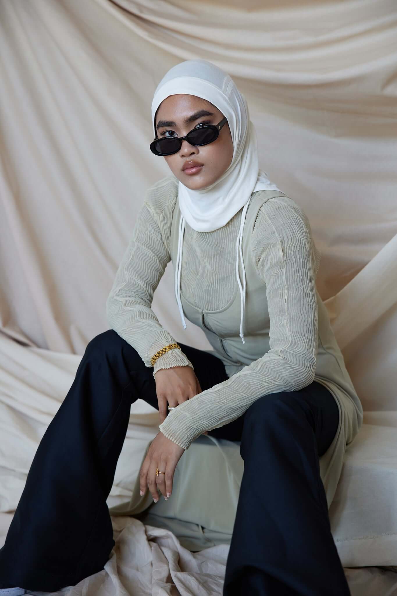 ruching hijab white