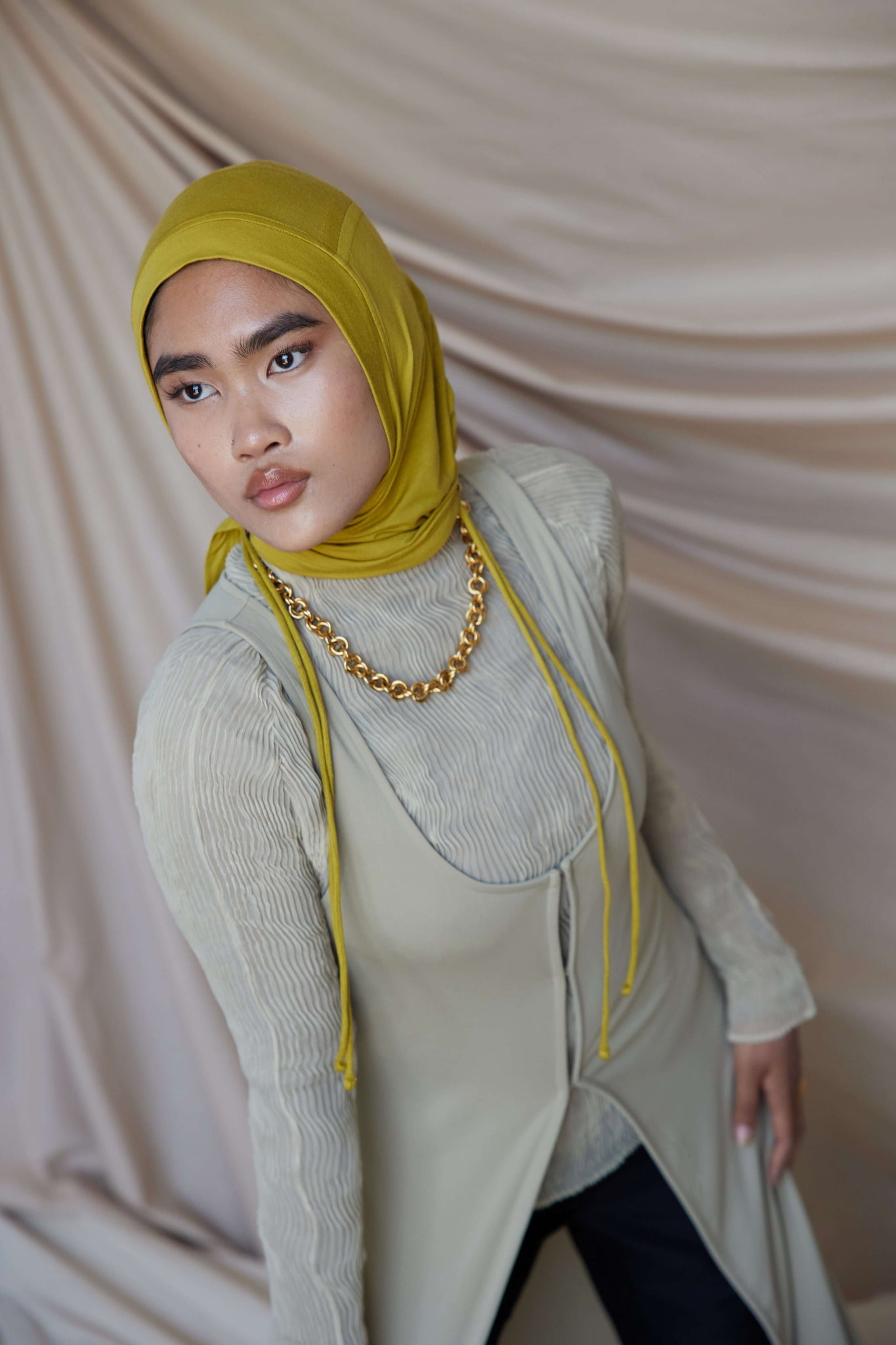 ruching hijab dried lime